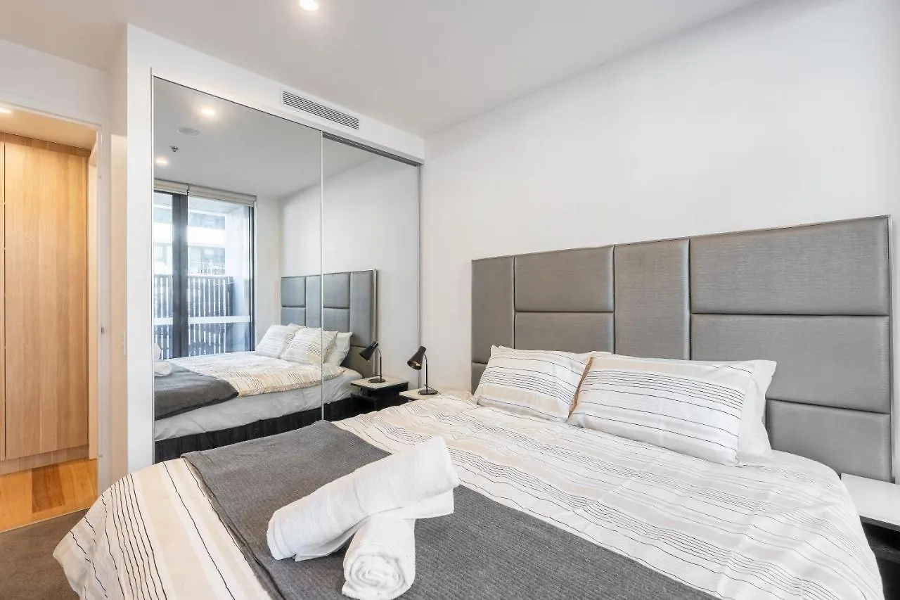 Apartment Serain Residences Next To Canberra Centre Australia